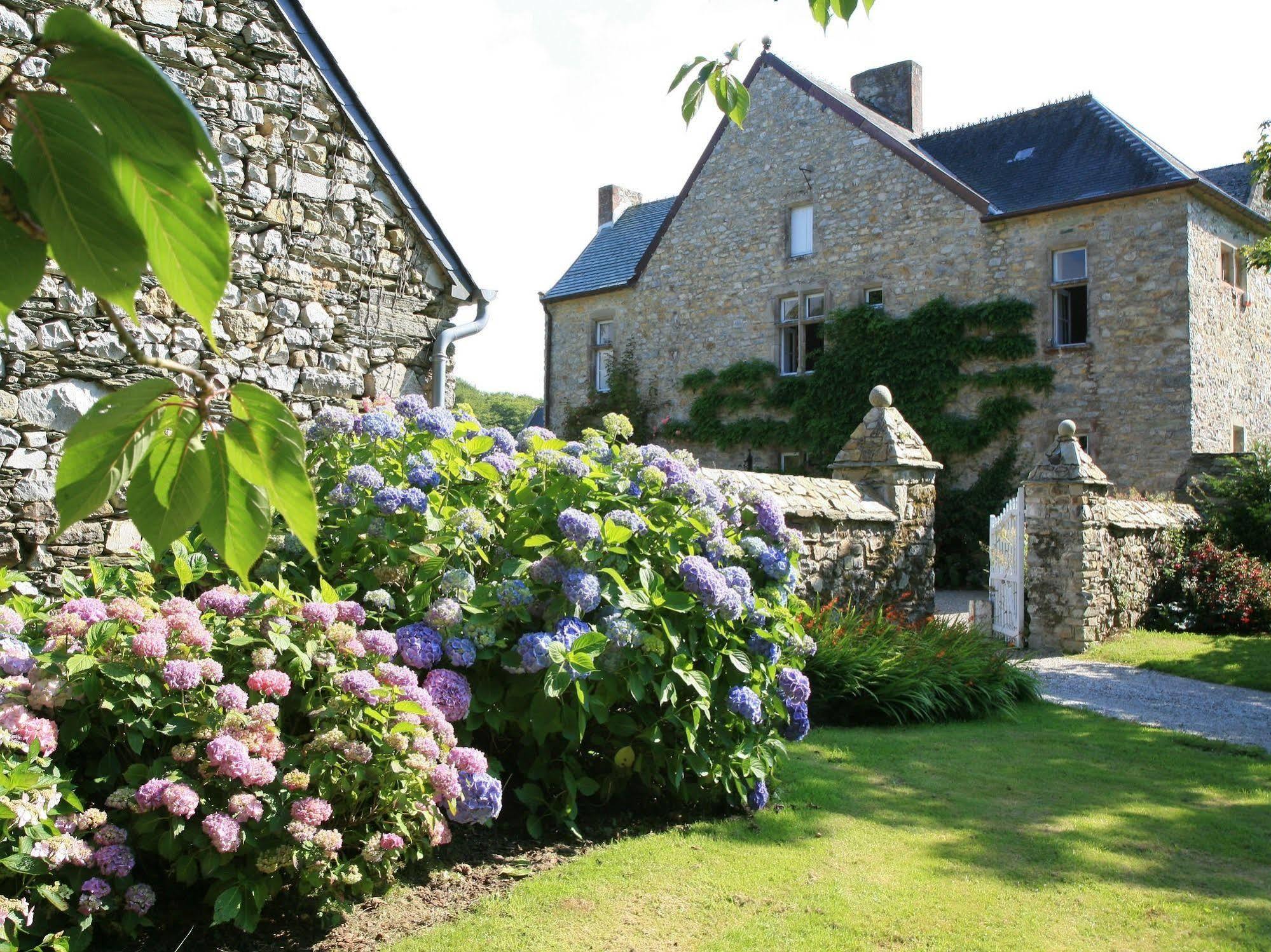 Le Manoir De La Fieffe Bed & Breakfast Шербур-ан-Котентан Екстериор снимка